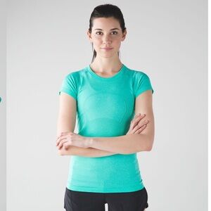 Lululemon Swiftly Tech Short Sleeve Crew Heathered Bali Breeze Size 2